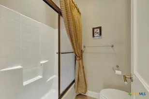 8 Trophy Ln, New Braunfels, TX 78132 - Photo 25