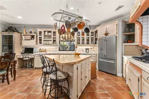 1901 Riada Dr, New Braunfels, TX 78132 - Photo 9