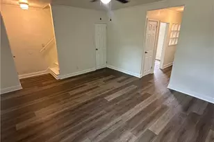 1204 E Warren Ave, Victoria, TX 77901 - Photo 3