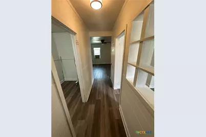 1204 E Warren Avenue #2-B, Victoria, TX 77901 - Photo 5