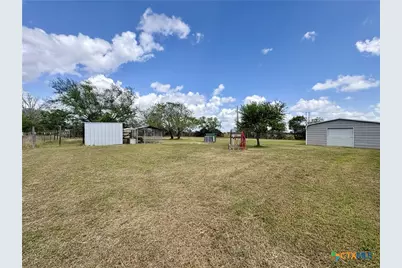 259 Hambleton Road, Victoria, TX 77905 - Photo 7