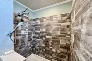 259 Hambleton Rd, Victoria, TX 77905 - Photo 25