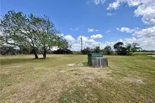 259 Hambleton Rd, Victoria, TX 77905 - Photo 33