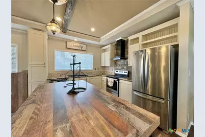 259 Hambleton Road, Victoria, TX 77905 - Photo 19