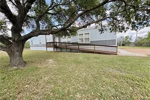 259 Hambleton Rd, Victoria, TX 77905 - Photo 1
