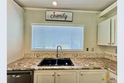 259 Hambleton Road, Victoria, TX 77905 - Photo 17