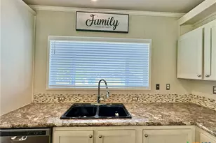 259 Hambleton Rd, Victoria, TX 77905 - Photo 17