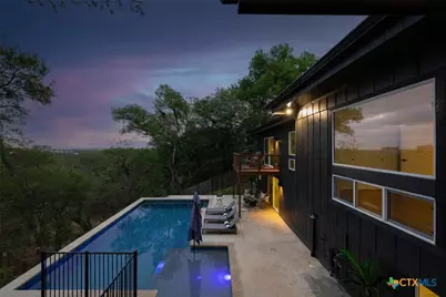 810 N Loop Street, San Marcos, TX 78666 - Photo 7