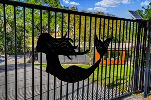 810 N Loop St, San Marcos, TX 78666 - Photo 41