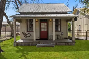 372 Magazine Ave, New Braunfels, TX 78130 - Photo 37