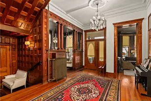 372 Magazine Ave, New Braunfels, TX 78130 - Photo 5