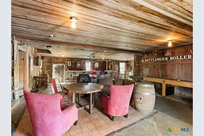 372 Magazine Avenue, New Braunfels, TX 78130 - Photo 29