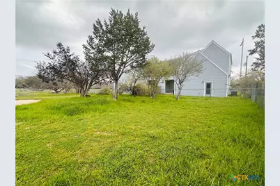460 Peace Avenue, New Braunfels, TX 78130 - Photo 3