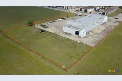 3701 E Rio Grande Street, Victoria, TX 77901 - Photo 1