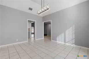 1174 Vista Bonita, New Braunfels, TX 78130 - Photo 5