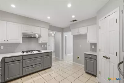 1174 Vista Bonita, New Braunfels, TX 78130 - Photo 7