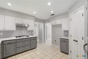 1174 Vista Bonita, New Braunfels, TX 78130 - Photo 7