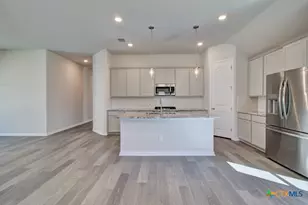 840 Pincushion Ln, New Braunfels, TX 78130 - Photo 3