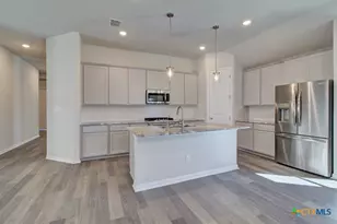 840 Pincushion Ln, New Braunfels, TX 78130 - Photo 5