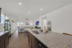 204 Whipporwill Ln, San Marcos, TX 78666 - Photo 9