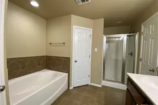 2101 Golden Eagle Dr, Killeen, TX 76549 - Photo 13