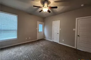 506 Creekside Frst, New Braunfels, TX 78130 - Photo 11