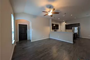 506 Creekside Frst, New Braunfels, TX 78130 - Photo 11
