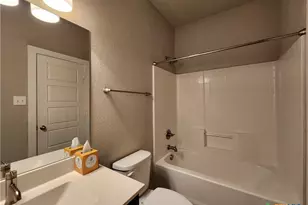 506 Creekside Frst, New Braunfels, TX 78130 - Photo 19