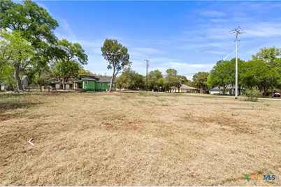 1035 Madeline Street, New Braunfels, TX 78132 - Photo 9