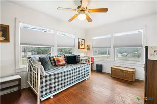 1035 Madeline St, New Braunfels, TX 78132 - Photo 21