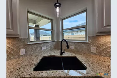 718 Golden Eagle Drive, Salado, TX 76571 - Photo 11