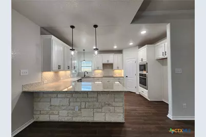 718 Golden Eagle Drive, Salado, TX 76571 - Photo 9