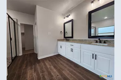 718 Golden Eagle Drive, Salado, TX 76571 - Photo 33