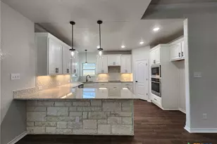 718 Golden Eagle Dr, Salado, TX 76571 - Photo 9