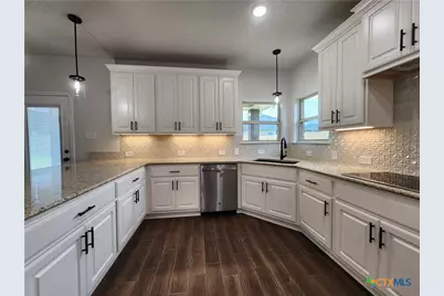 718 Golden Eagle Drive, Salado, TX 76571 - Photo 11