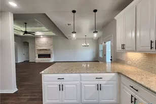 718 Golden Eagle Dr, Salado, TX 76571 - Photo 13