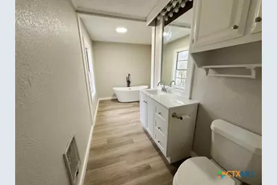 7121 McGregor Park Road, Temple, TX 76502 - Photo 17