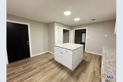 7121 McGregor Park Road, Temple, TX 76502 - Photo 11