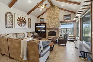 439 Mystic Pkwy, Spring Branch, TX 78070 - Photo 5