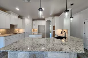 724 Golden Eagle Dr, Salado, TX 76571 - Photo 9