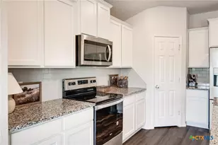 2415 Creekside Hills Blvd, Copperas Cove, TX 76522 - Photo 11