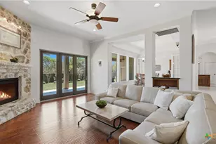 2230 Windsor Pl, New Braunfels, TX 78130 - Photo 3