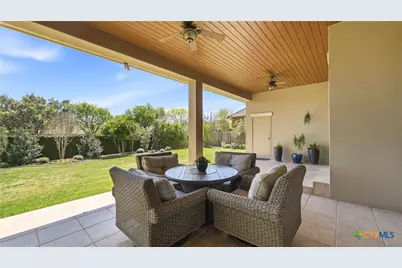 2230 Windsor Place, New Braunfels, TX 78130 - Photo 5