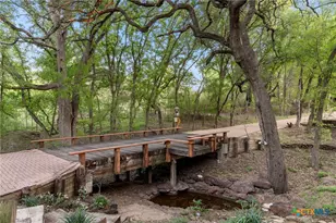 200 Redbird Ln, Kingsbury, TX 78638 - Photo 33