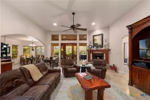 200 Redbird Ln, Kingsbury, TX 78638 - Photo 9