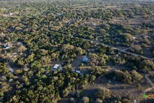 900 Summit Pass, San Marcos, TX 78666 - Photo 37