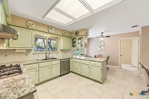 9106 Sundew Cir, San Antonio, TX 78266 - Photo 9