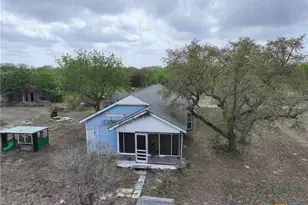 115 Ryan Rd, Refugio, TX 78377 - Photo 7