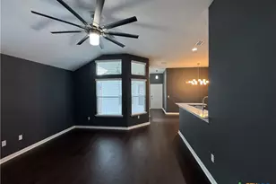 210 Yellowstone Dr, Victoria, TX 77904 - Photo 13