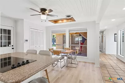 118 Santa Fe, Victoria, TX 77904 - Photo 7